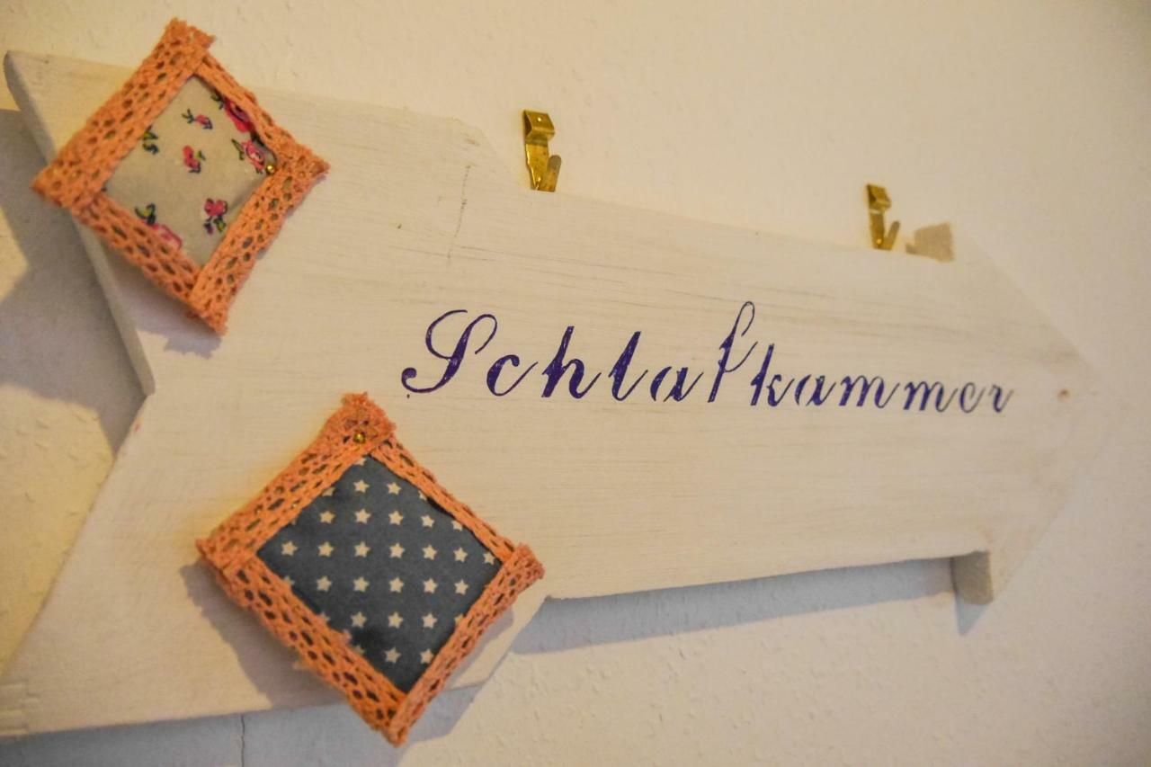 Ferienwohnung Lispet Neuotting ภายนอก รูปภาพ