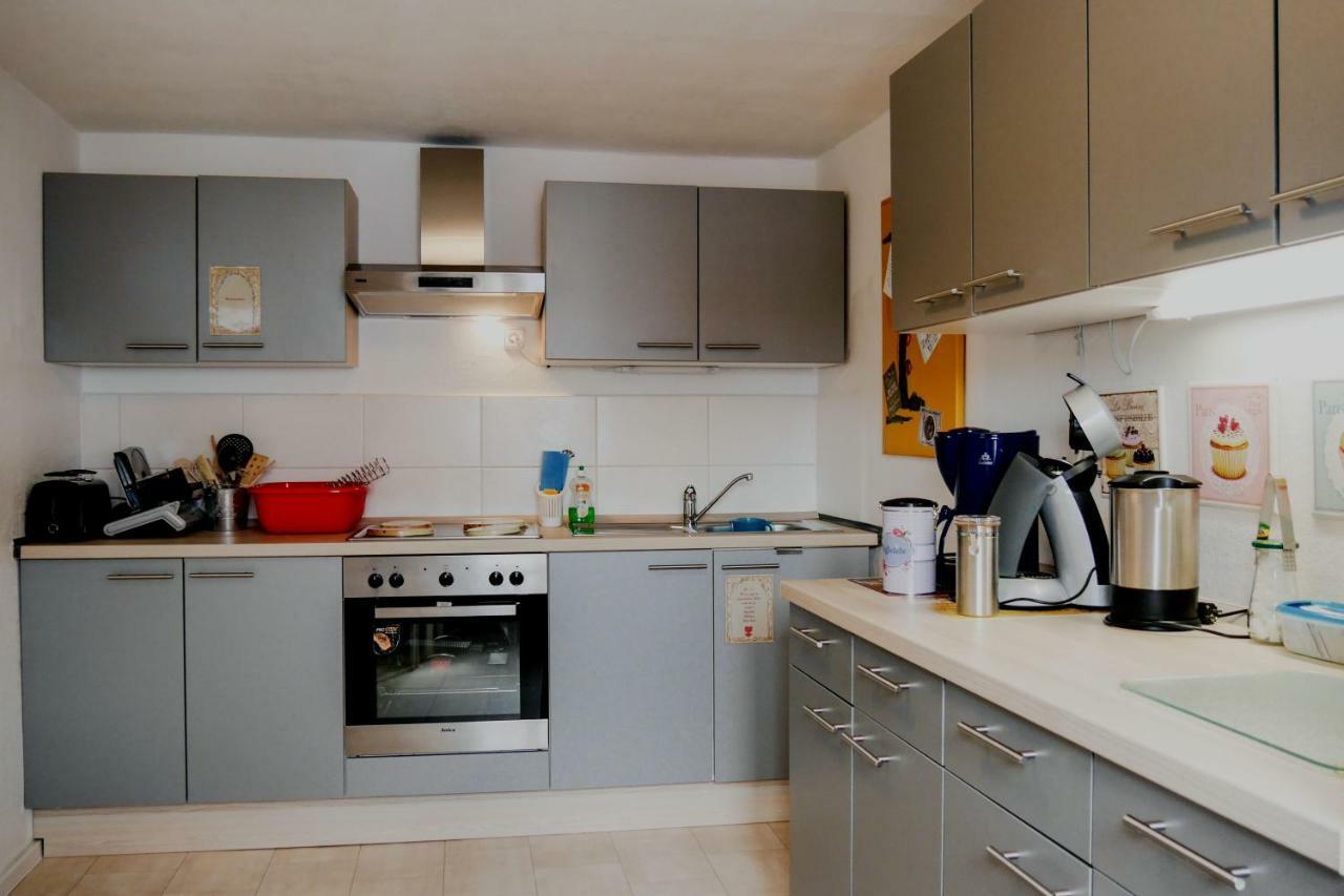 Ferienwohnung Lispet Neuotting ภายนอก รูปภาพ