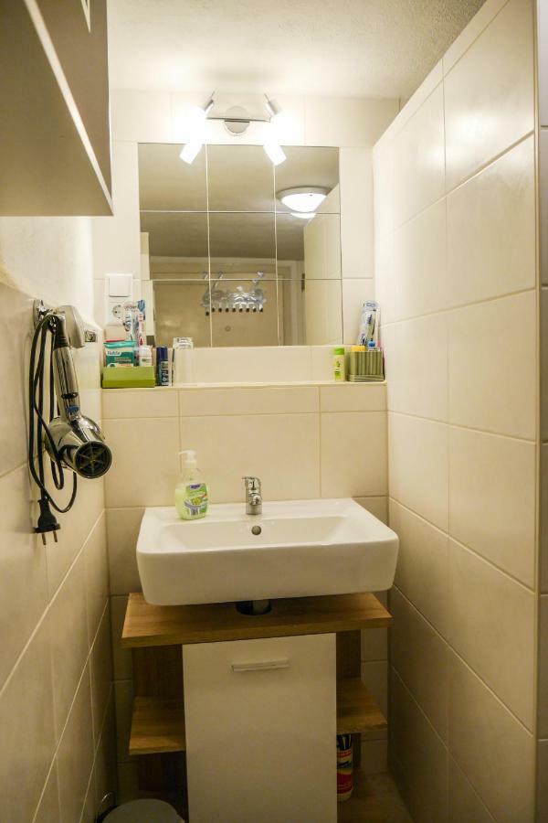 Ferienwohnung Lispet Neuotting ภายนอก รูปภาพ